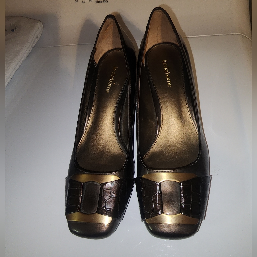 LIZ Claiborne Brown Bronze Loafers with Buckle 8
